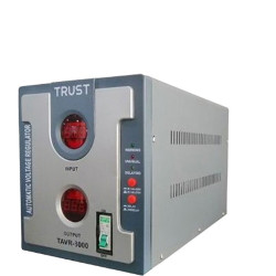 TRUST TWMR-3000 – Régulateur mural 3000VA performant